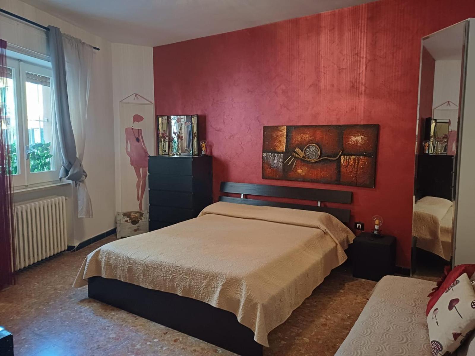 Flower Трані Екстер'єр фото